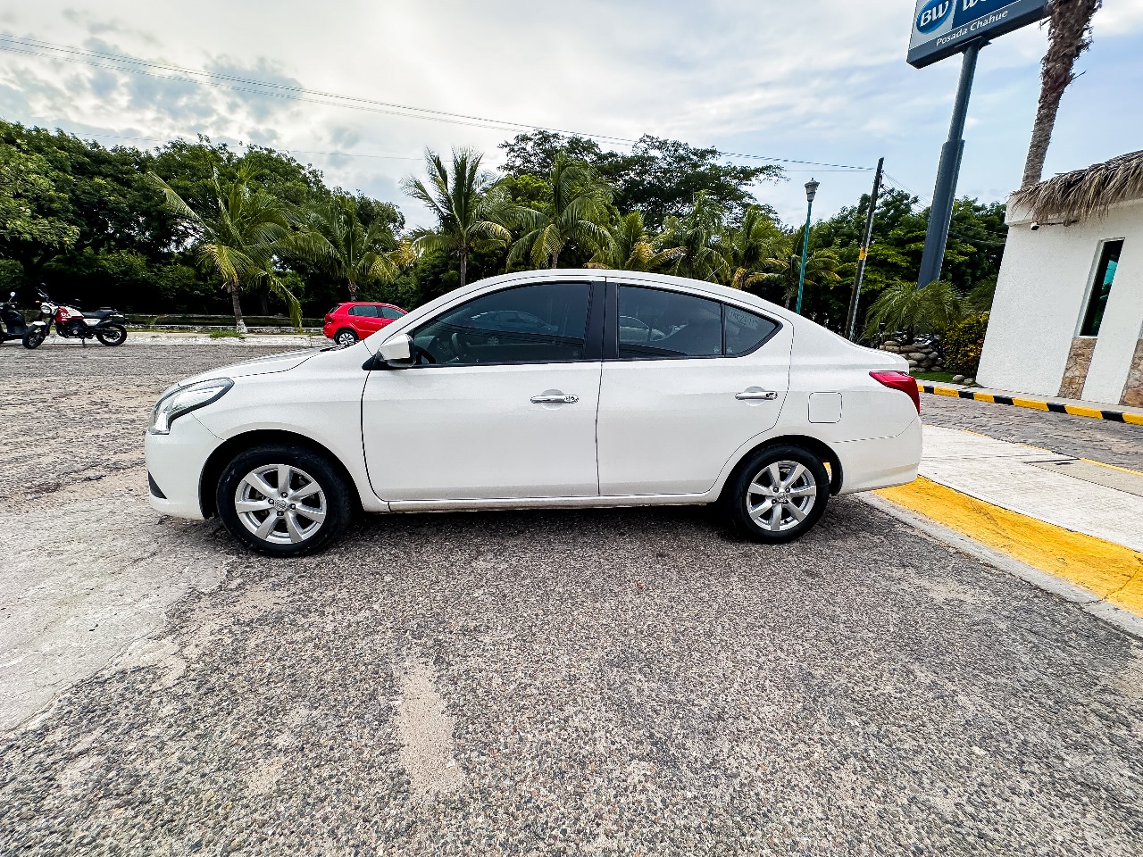 Nissan Versa 2019
